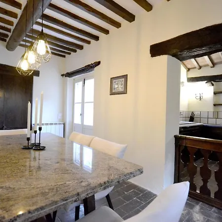 Delle Fragole Cortone